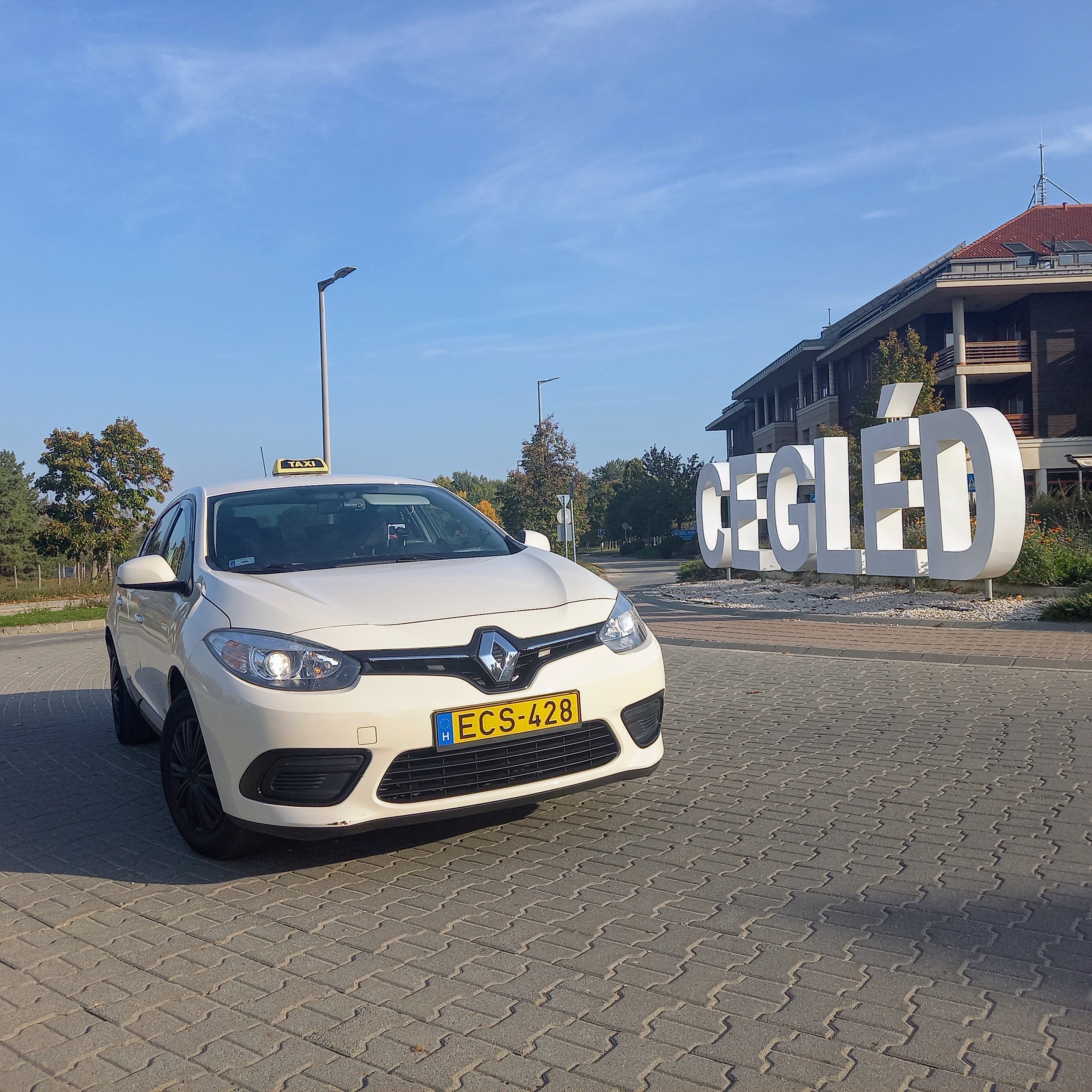 Cegléd Taxi - 0-24 rendelkezésre állás